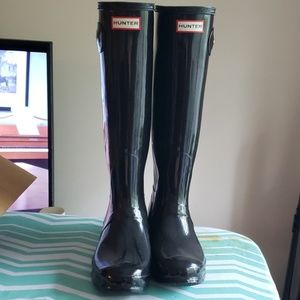 NEW Black Gloss Tall Hunter Boots size 9